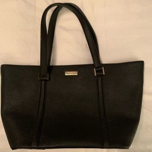 Kate Spade shoulder bag with zipper